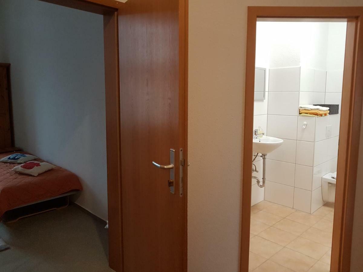 Unterkunft Einfach Und Zentral Erfurt Luaran gambar
